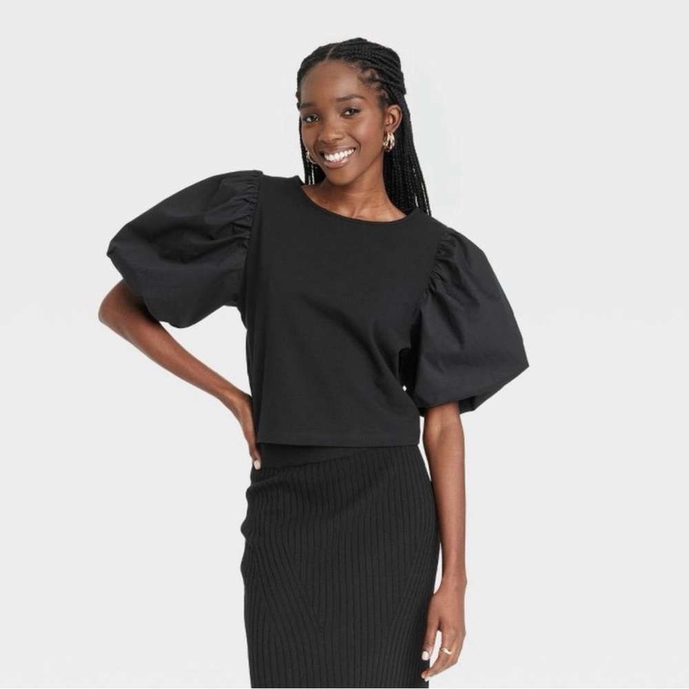 Black and white puff sleeve shirts
